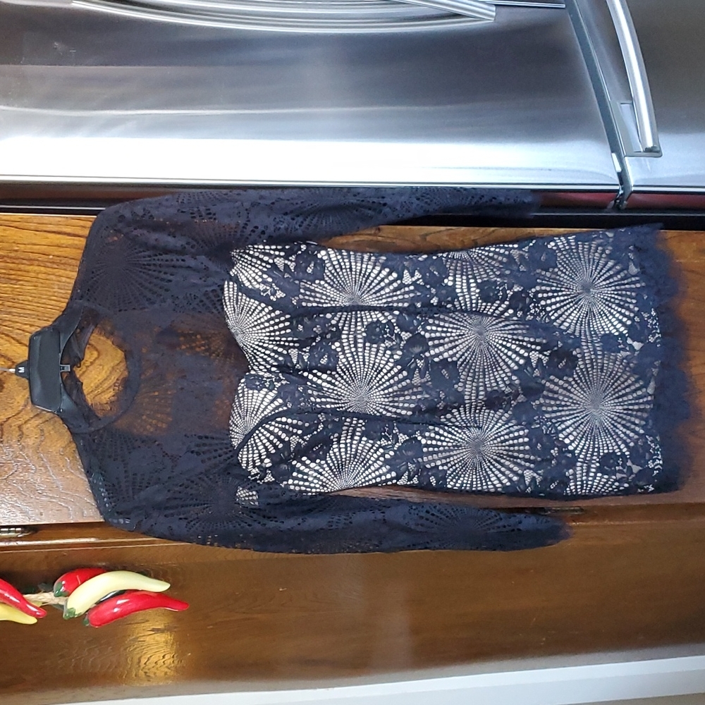 Bebe lace dress